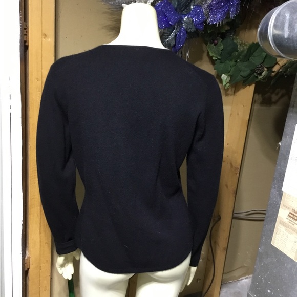 Neiman Marcus Cashmere Sweater - Picture 4 of 16